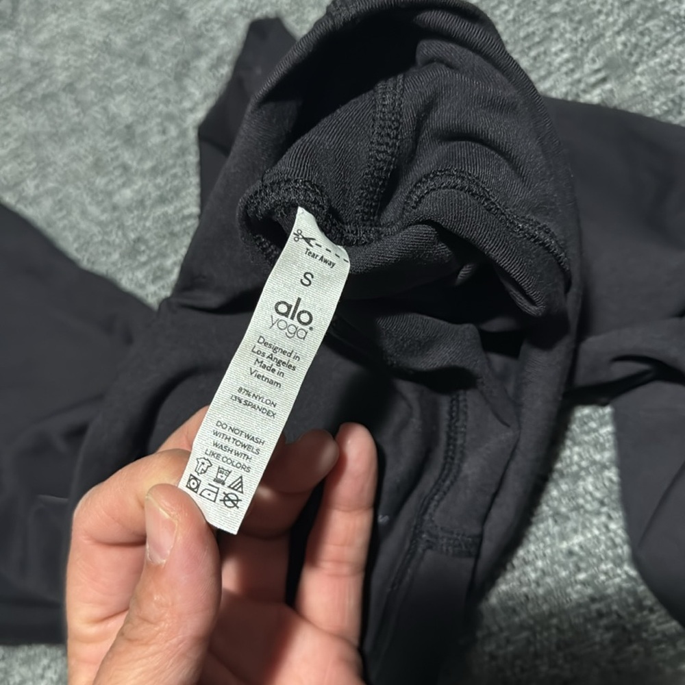 Alo size small Black ankle Leggings - Picture 5 of 5